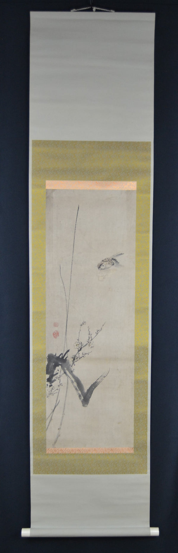 Kirschblüte und Vogel