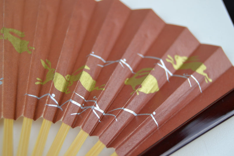 Sensu fan "Golden Rappit"